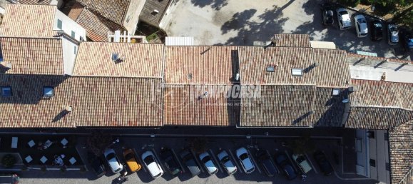 5 rooms House in Camerano, Italy No. 90025 26