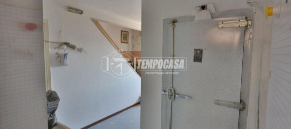 5 rooms House in Camerano, Italy No. 90025 32