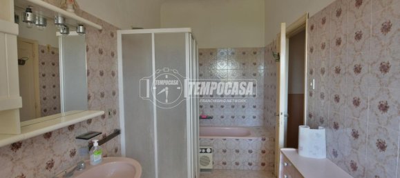 5 rooms House in Camerano, Italy No. 90025 18