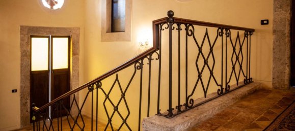 10 bedrooms House in Arpino, Italy No. 57147 3