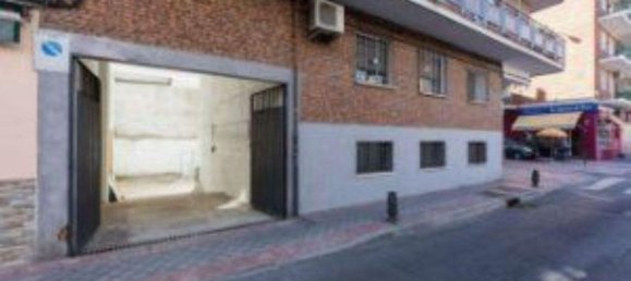 202m² Commercial property in Madrid, Spain No. 65009 20