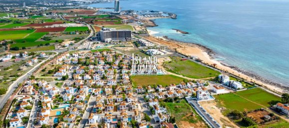 3 bedrooms House in Ayia Napa, Cyprus No. 23831 3