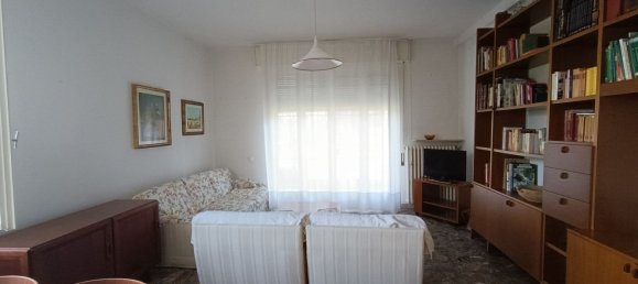 4 rooms House in Argenta, Italy No. 309390 8