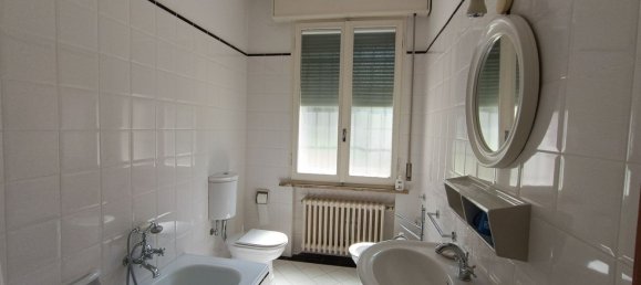 4 rooms House in Argenta, Italy No. 309390 16