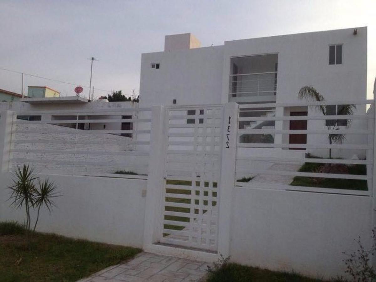 3 bedrooms House in Guanajuato, Mexico No. 163922