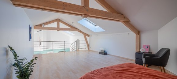 3 bedrooms Villa in La Buisse, France No. 201047 5