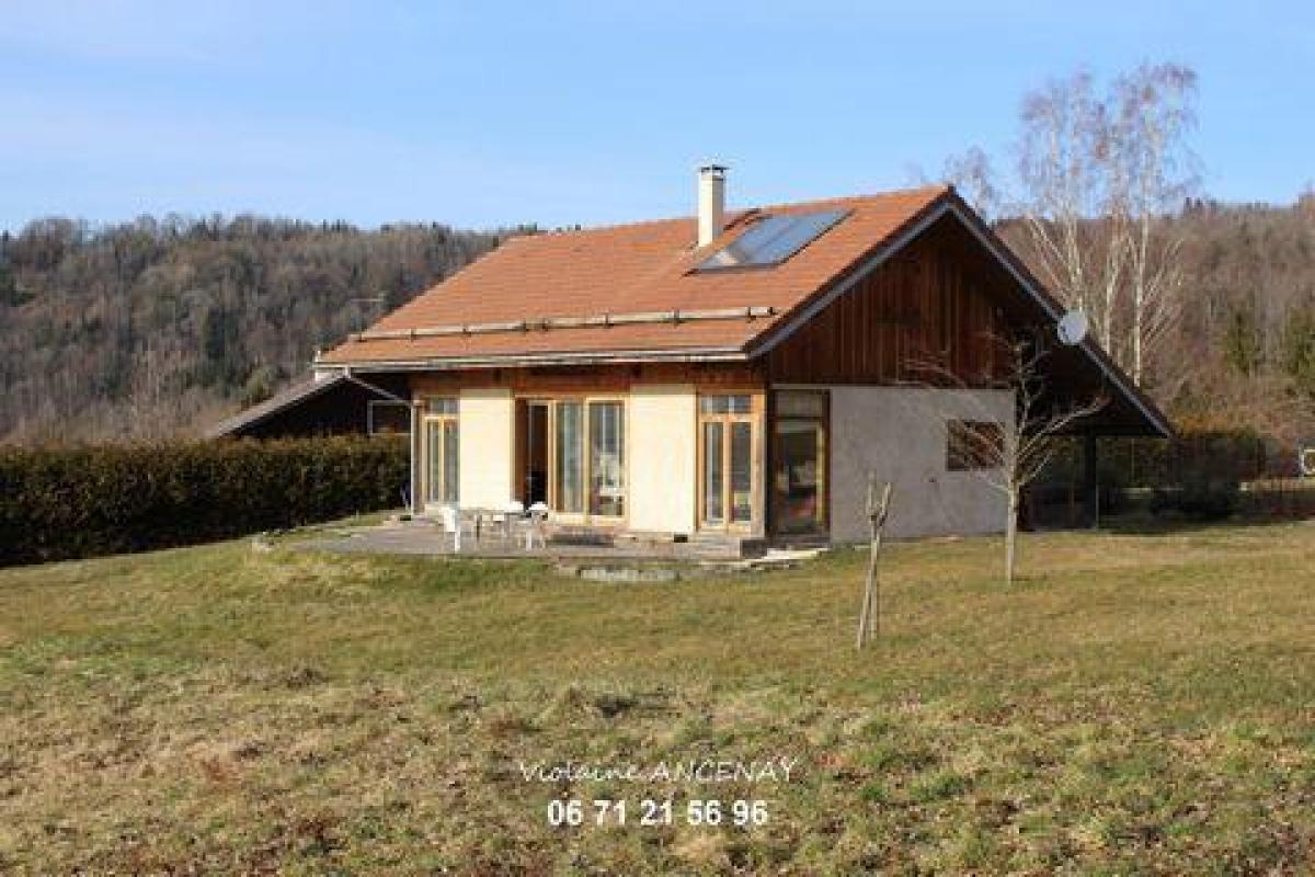 Casa T3 em La Table, France N.º 26401