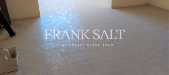 Bureau à Attard, Malta 300m² No. 12165 3