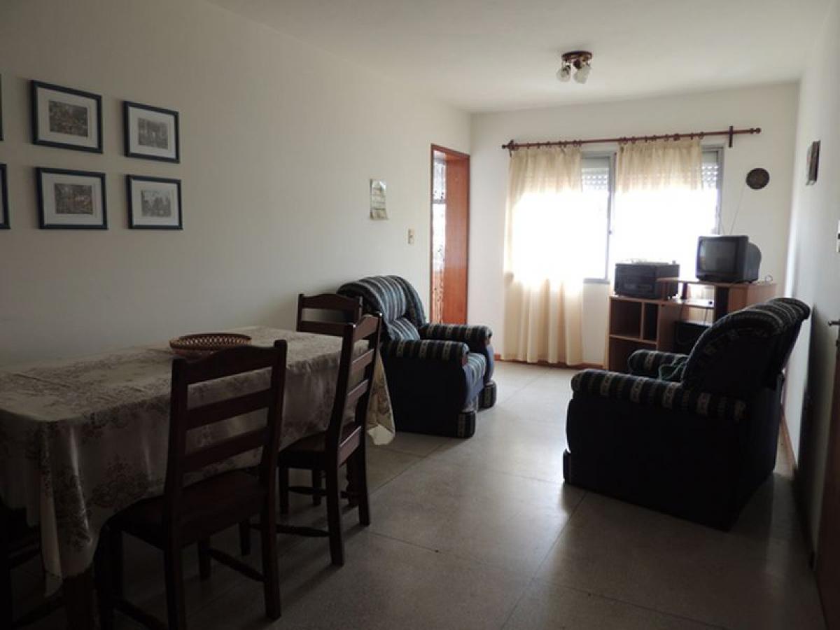 2 bedrooms Apartment in Rio Negro, Uruguay No. 1098