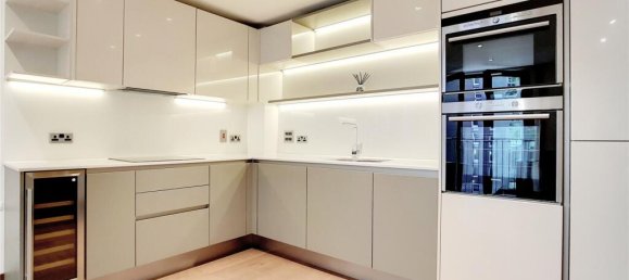 1 bedroom Apartment in London, United Kingdom No. 8248 5