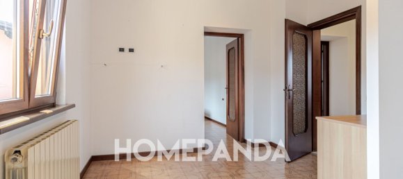 4 rooms Apartment in Ponteranica, Italy No. 346708 10