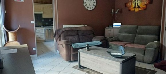 3 bedrooms House in Noyon, France No. 303812 3