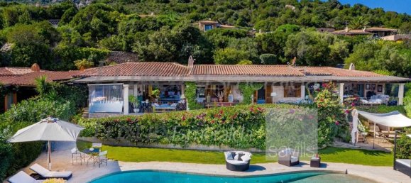 6 bedrooms Villa in Arzachena, Italy No. 302698 2