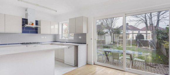 3 Schlafzimmer Haus in Whitton, United Kingdom, Nr. 8484 7