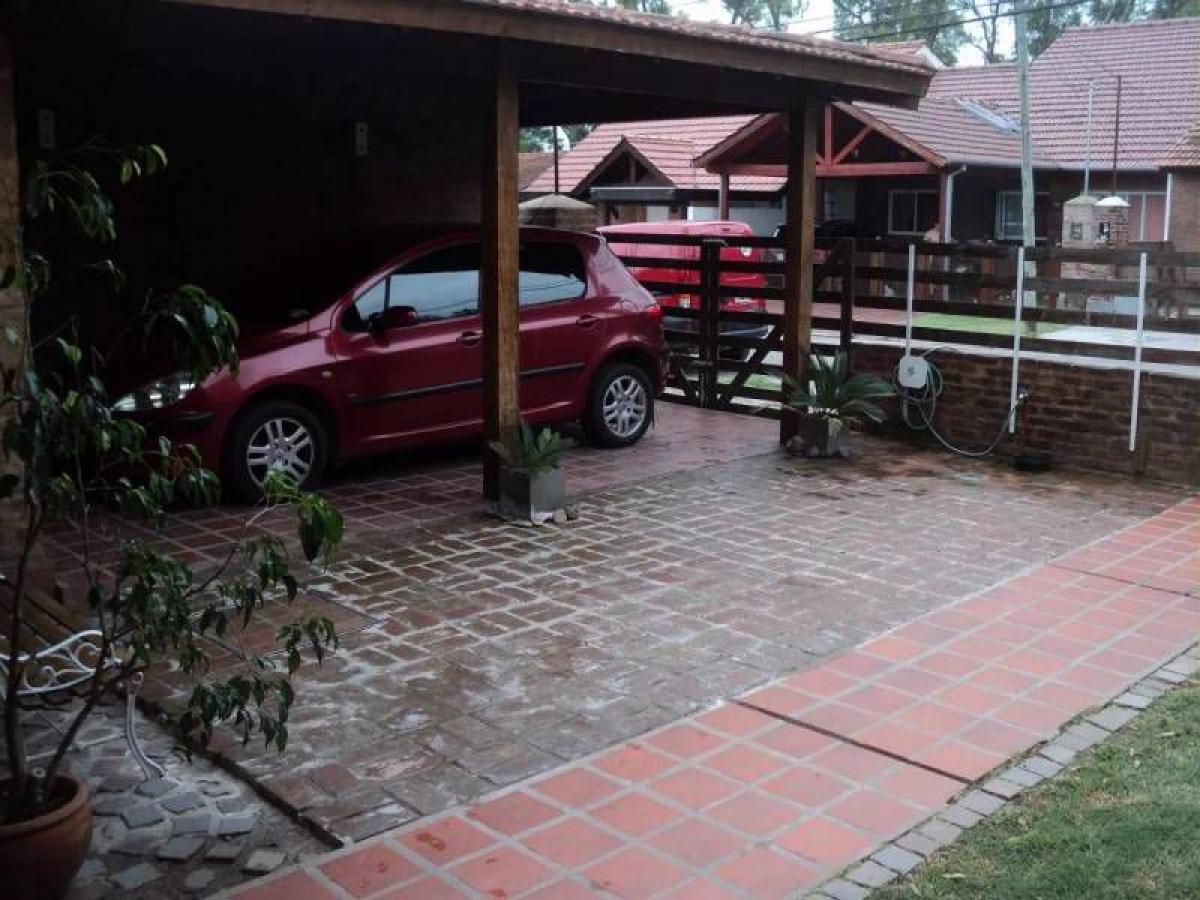 3 bedrooms House in Tigre, Argentina No. 76252