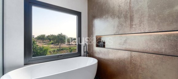 5 Schlafzimmer Villa in Jumeirah Golf Estates, UAE, Nr. 99505 12