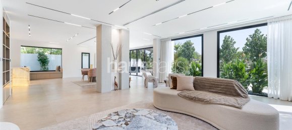 5 Schlafzimmer Villa in Jumeirah Golf Estates, UAE, Nr. 99505 8