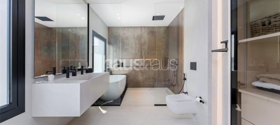 5 Schlafzimmer Villa in Jumeirah Golf Estates, UAE, Nr. 99505 11