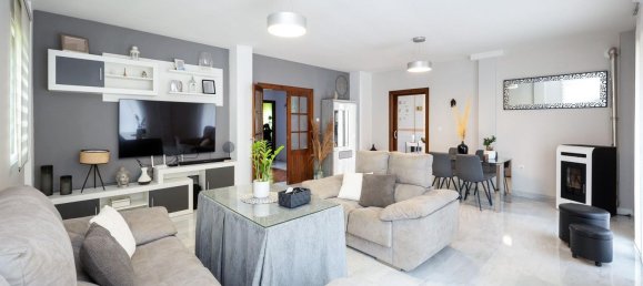 5 bedrooms House in La Zubia, Spain No. 171311 6