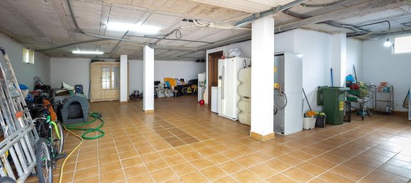 5 bedrooms House in La Zubia, Spain No. 171311 99