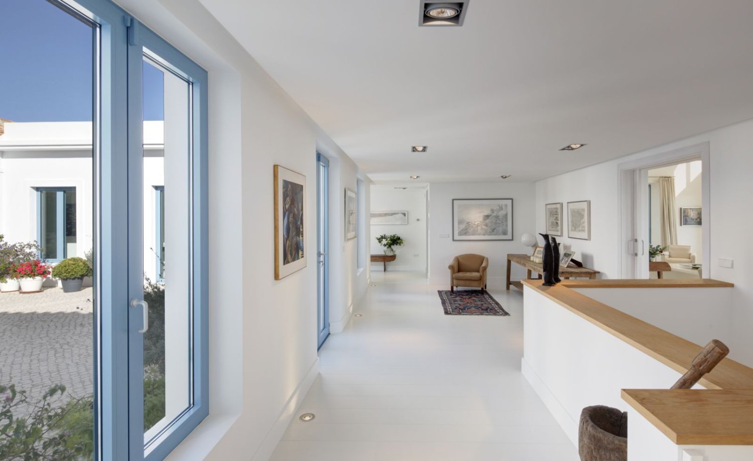 5 bedrooms Villa in Benahavis, Spain No. 121296