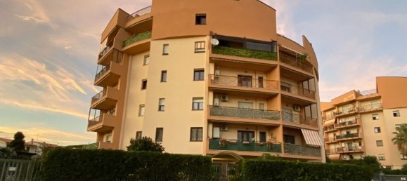 3 rooms Apartment in Anzio, Italy No. 198849 5