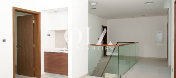 4 bedrooms Villa in Yas Island, UAE No. 17497 6