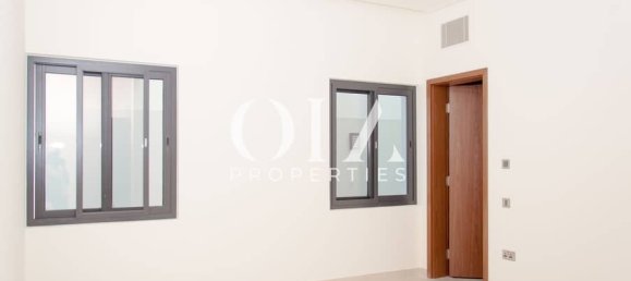 4 bedrooms Villa in Yas Island, UAE No. 17497 3