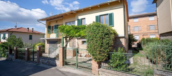 10 rooms Villa in Volterra, Italy No. 163979 5