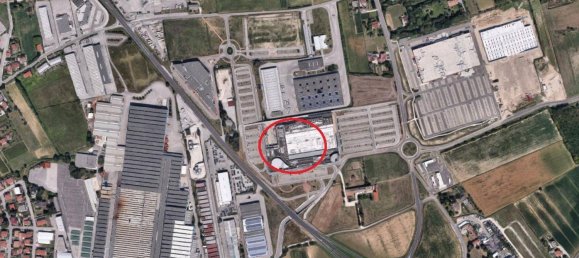 Propiedad comercial en Pordenone, Italy 60 m² No. 315783 8
