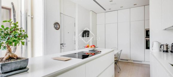 3 bedrooms Apartment in Madrid, Spain No. 135689 18