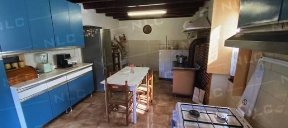 Дом с 8 комнатами в Лорсика, Италия № 154994 11