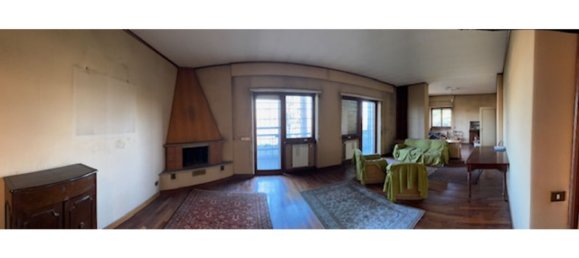 6 bedrooms Apartment in Rome, Italy No. 312732 4