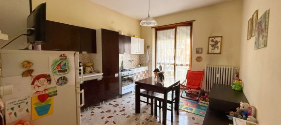 3 rooms Apartment in Bra, Italy No. 257413 5