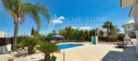 4 bedrooms Villa in Paralimni, Cyprus No. 14590 16