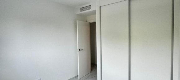 3 bedrooms Apartment in Valencian Community, Spain No. 285650 9