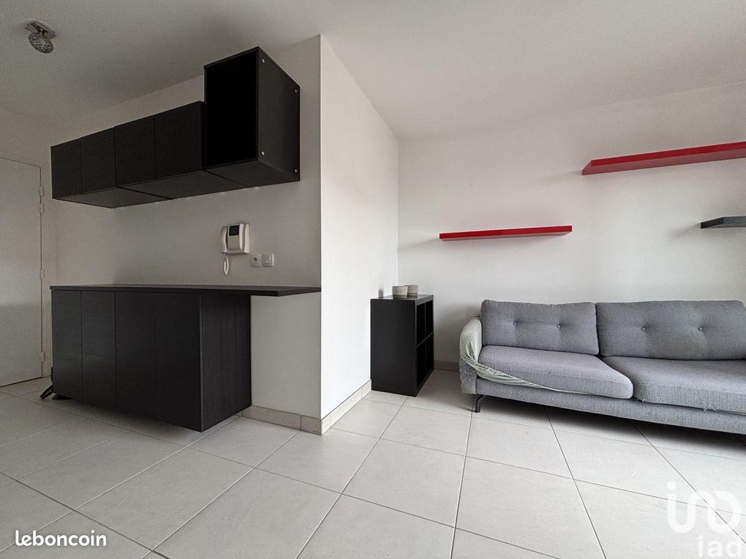 Studio in Corbeil-Essonnes, France, Nr. 287642