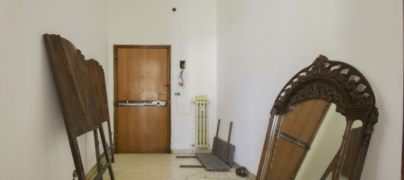 4 rooms Apartment in Modena, Italy No. 140642 4
