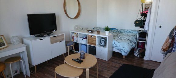 Studio in Clamart, France No. 166427 4