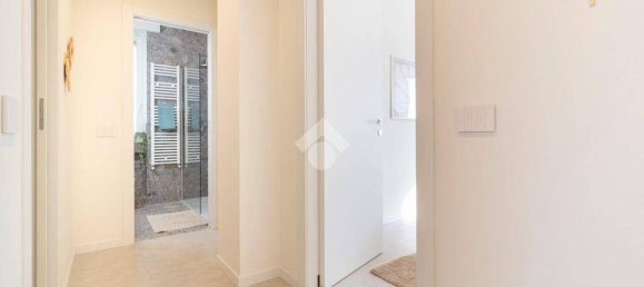 3 Schlafzimmer Wohnung in Vimercate, Italy, Nr. 281357 20