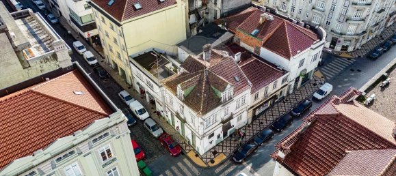 9 bedrooms Building in Coimbra, Portugal No. 74845 3