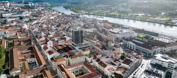 9 bedrooms Building in Coimbra, Portugal No. 74845 5