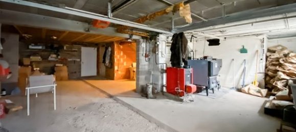 5 bedrooms House in Lons-le-Saunier, France No. 356684 12