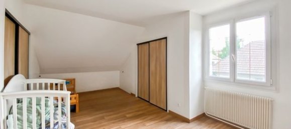 5 bedrooms House in Lons-le-Saunier, France No. 356684 11