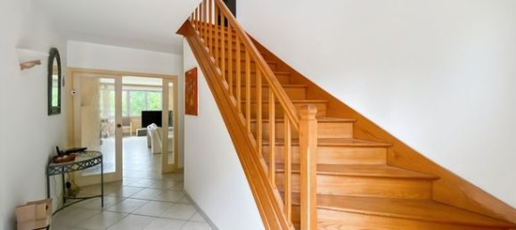 5 bedrooms House in Lons-le-Saunier, France No. 356684 8