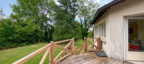 5 bedrooms House in Lons-le-Saunier, France No. 356684 2