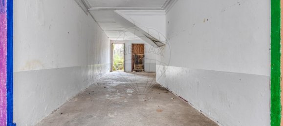 9 bedrooms Building in Porto, Portugal No. 142697 3