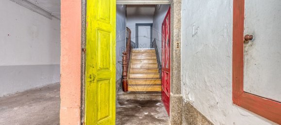 9 bedrooms Building in Porto, Portugal No. 142697 5