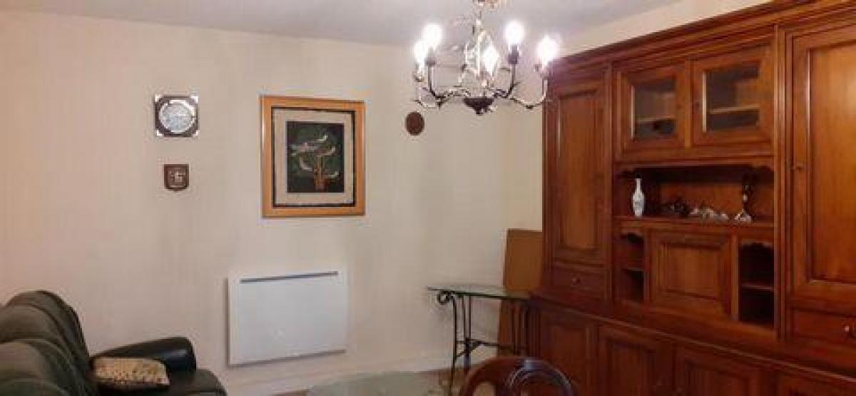 3 bedrooms Condo in Toulon, France No. 5751