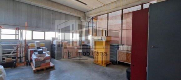 1610m² Warehouse in Loures, Portugal No. 96696 5
